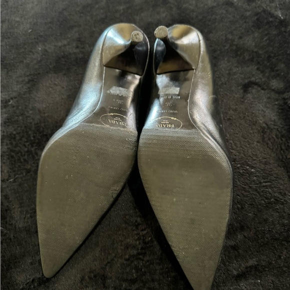 Prada Heels #0807 - Picture 3 of 11